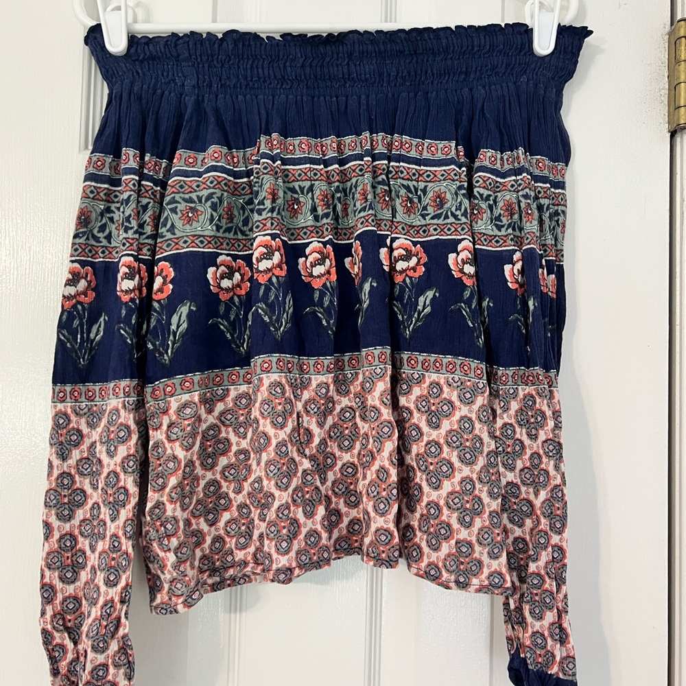 Hollister pattern off  the shoulder top